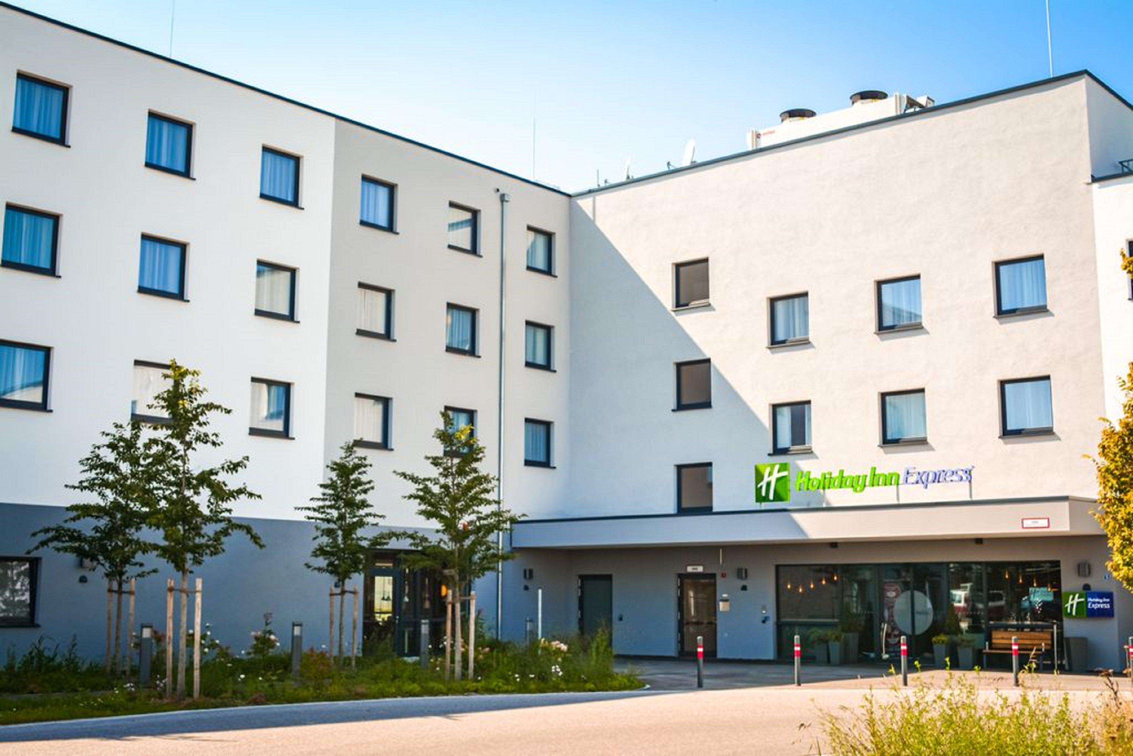 Holiday Inn Express Munich - Olching By Ihg Exterior photo