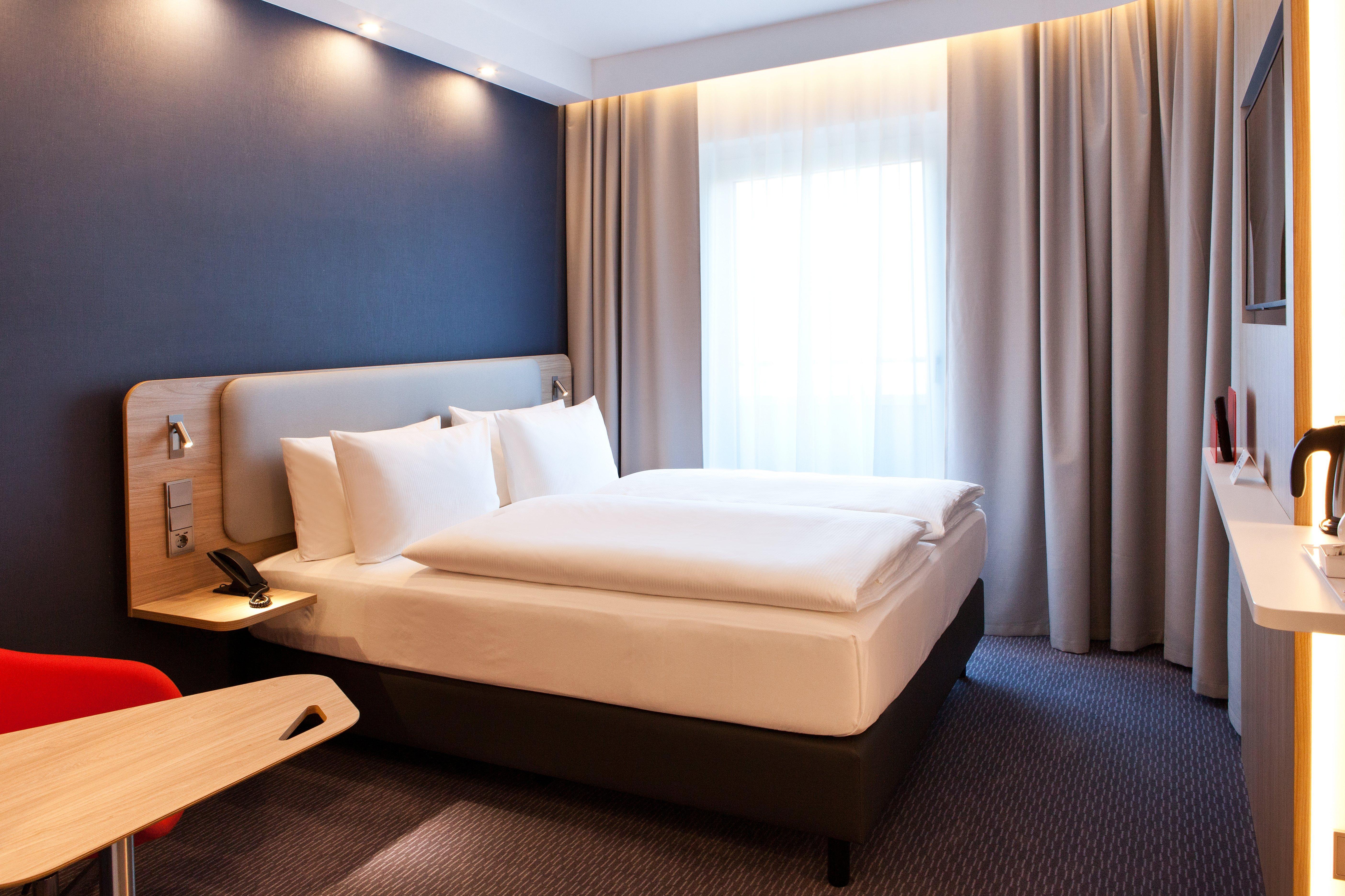 Holiday Inn Express Munich - Olching By Ihg Exterior photo
